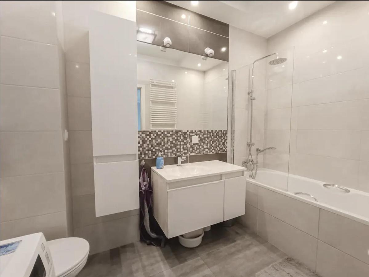 Czapelska 60m2 Nowoczesny Apartament! Appartement Warschau